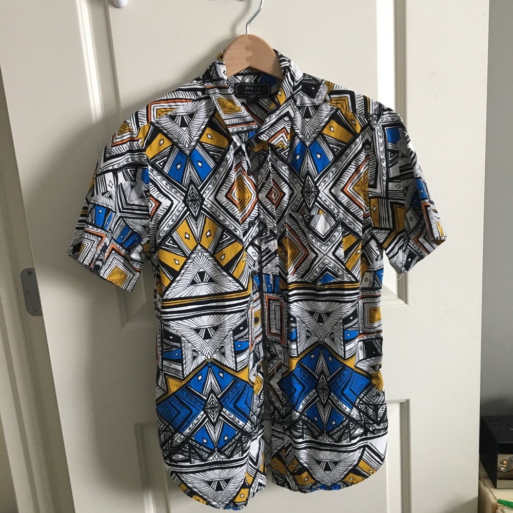 Forever 21 Geometric Short-Sleeve Button Down